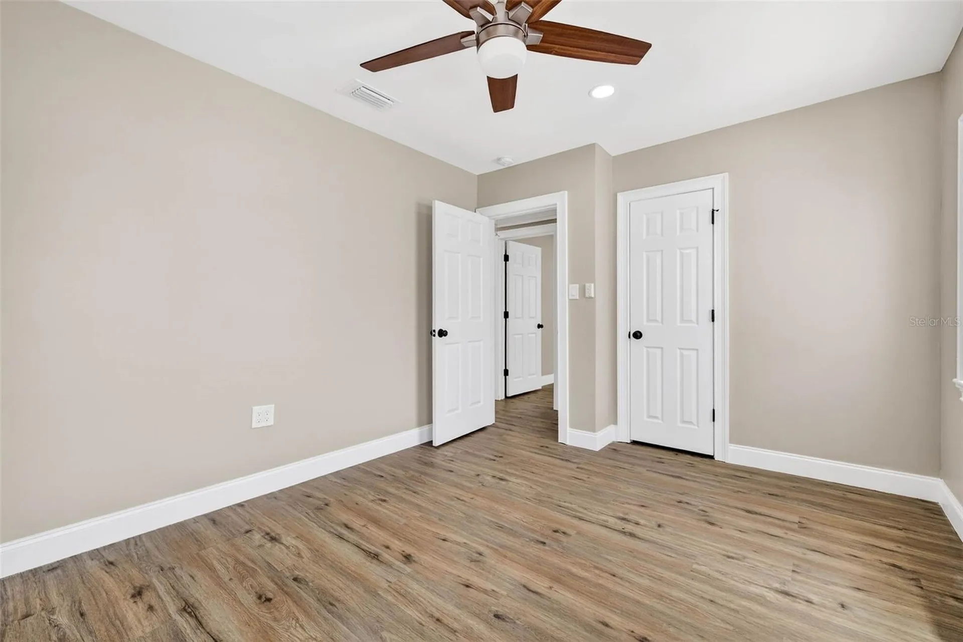 3620 E Tampa Circle Tampa FL 33629