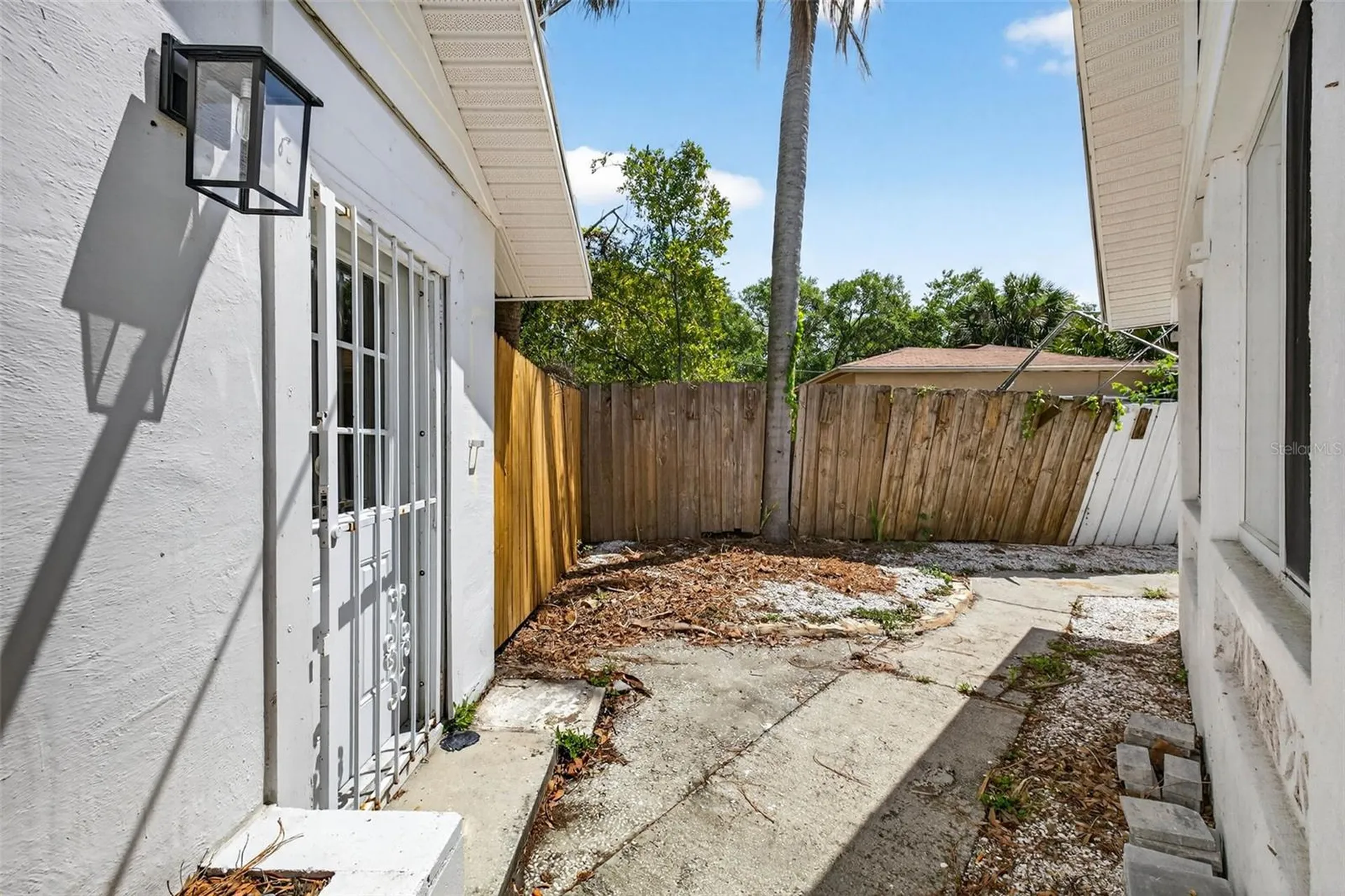 3620 E Tampa Circle Tampa FL 33629