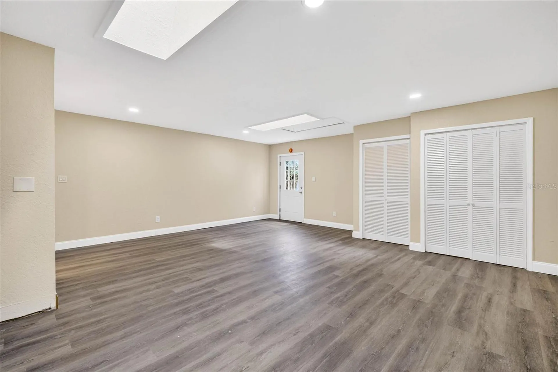 3620 E Tampa Circle Tampa FL 33629