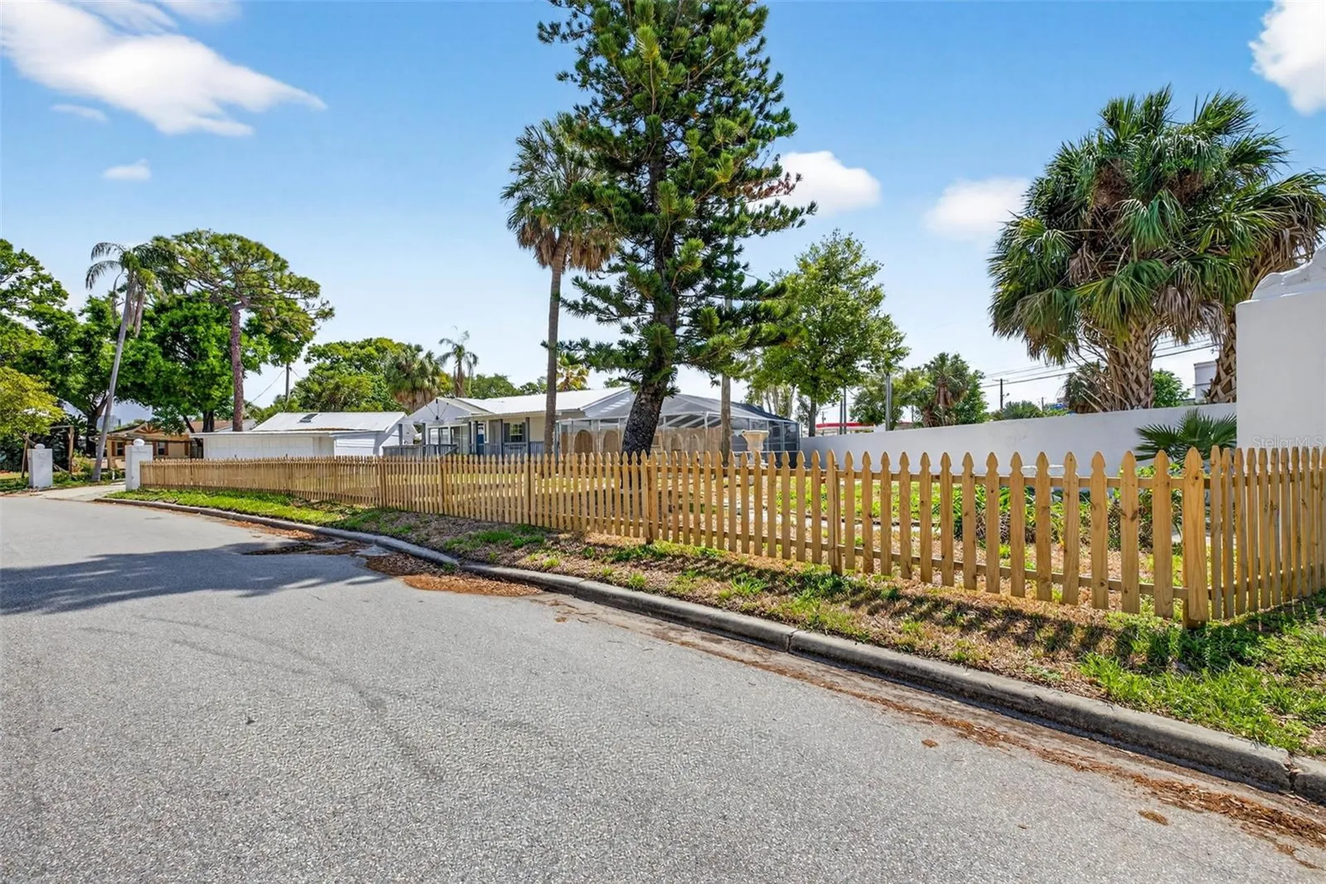 3620 E Tampa Circle Tampa FL 33629