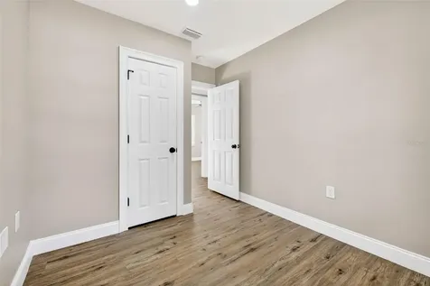 3620 E Tampa Circle Tampa FL 33629