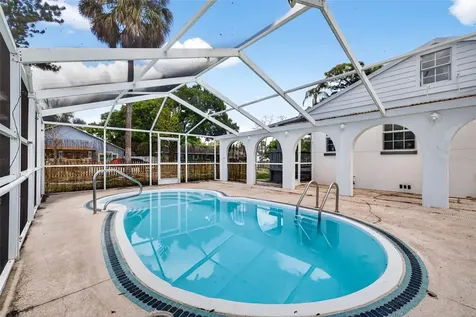 3620 E Tampa Circle Tampa FL 33629
