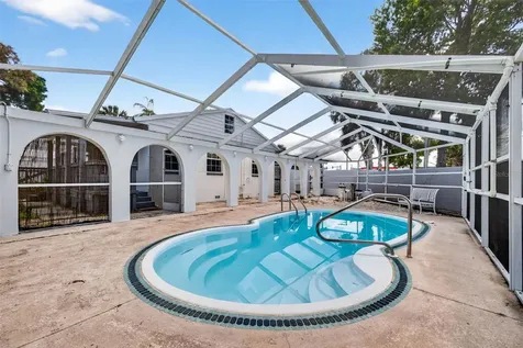 3620 E Tampa Circle Tampa FL 33629
