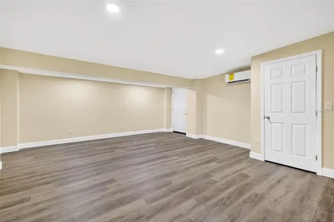 3620 E Tampa Circle Tampa FL 33629