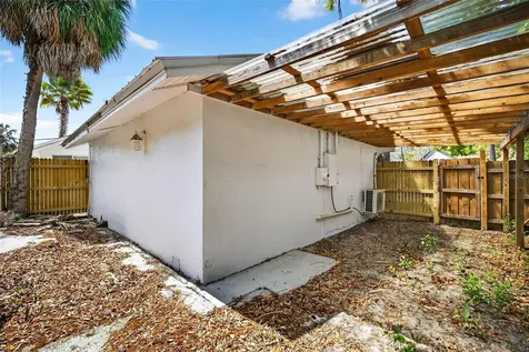 3620 E Tampa Circle Tampa FL 33629