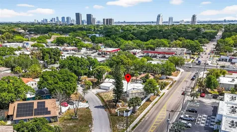 3620 E Tampa Circle Tampa FL 33629
