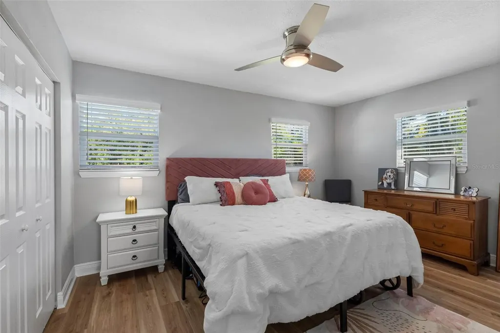 3922 W Bay View Avenue Tampa FL 33611