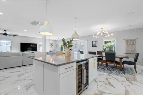 3922 W Bay View Avenue Tampa FL 33611