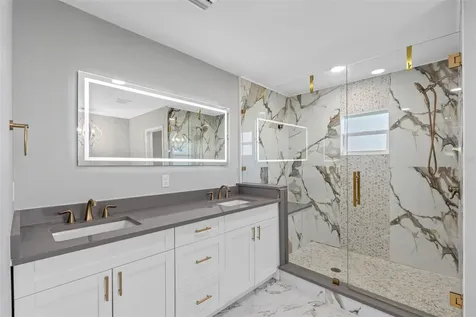 3922 W Bay View Avenue Tampa FL 33611
