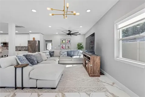 3922 W Bay View Avenue Tampa FL 33611