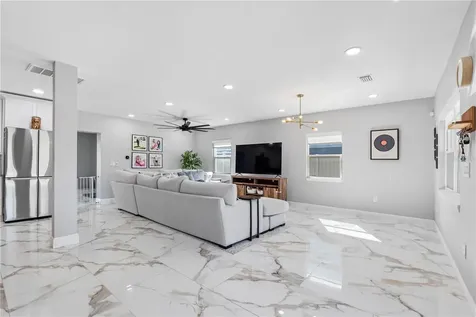 3922 W Bay View Avenue Tampa FL 33611