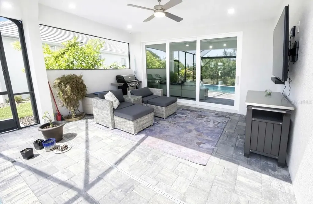 1055 Waterline Court Sarasota FL 34240
