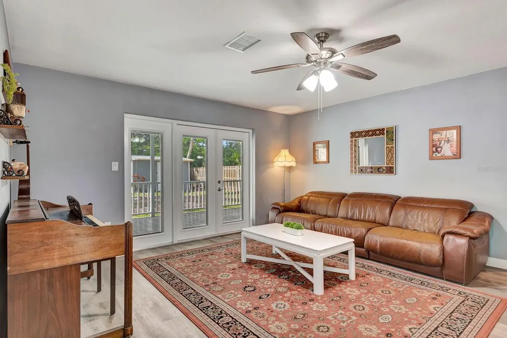 2510 51st Avenue Terrace W Bradenton FL 34207