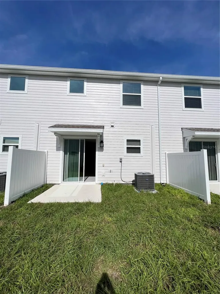 2309 Brook Marsh Loop Kissimmee FL 34747