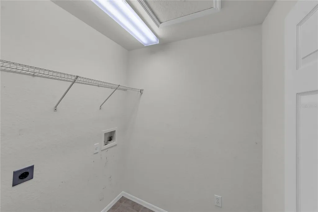 1715 Hammocks Avenue Lutz FL 33549