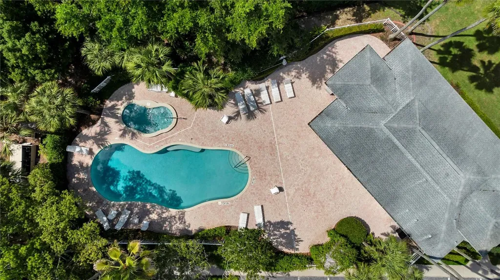 1715 Hammocks Avenue Lutz FL 33549