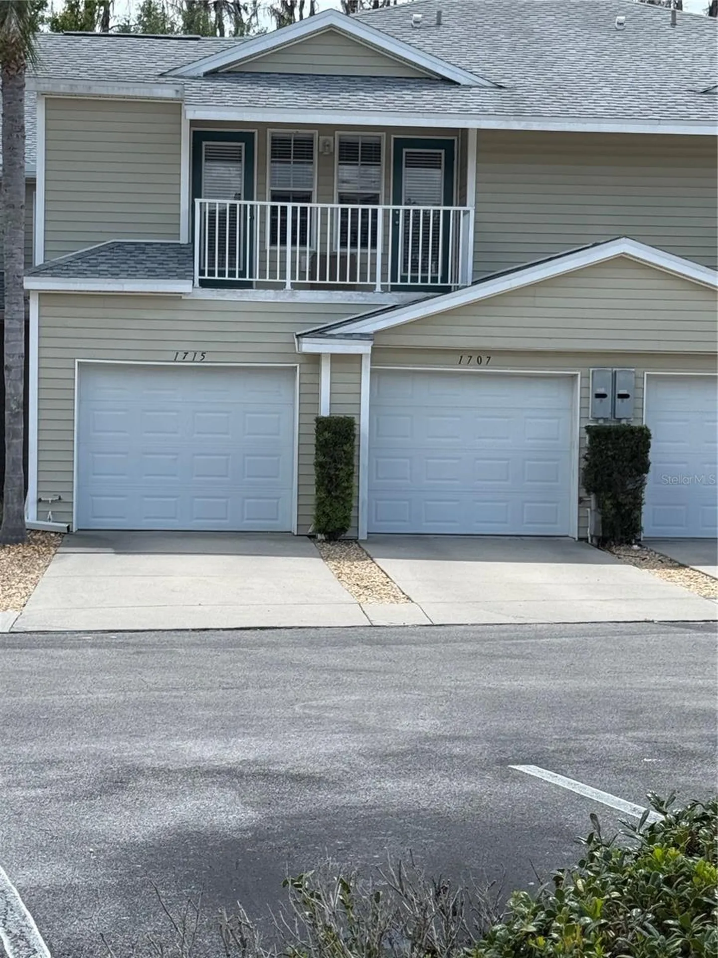 1715 Hammocks Avenue Lutz FL 33549