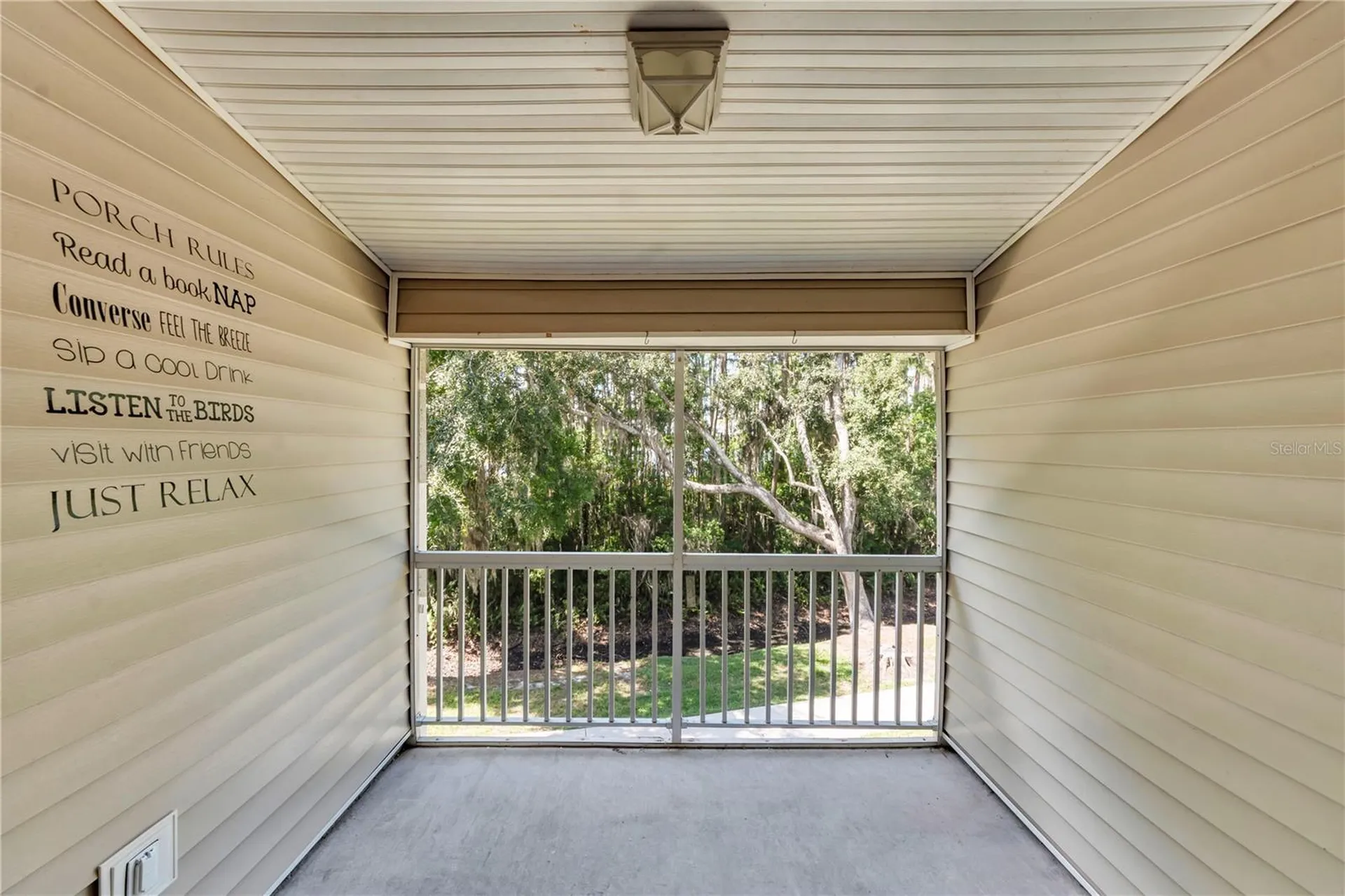 1715 Hammocks Avenue Lutz FL 33549