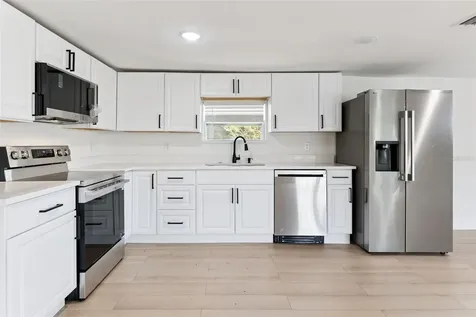 232 Noxon Street Auburndale FL 33823