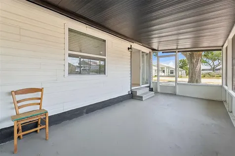 232 Noxon Street Auburndale FL 33823