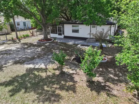 232 Noxon Street Auburndale FL 33823