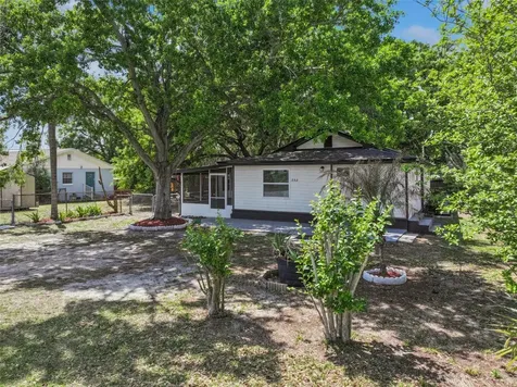 232 Noxon Street Auburndale FL 33823