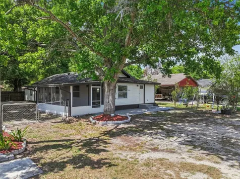 232 Noxon Street Auburndale FL 33823