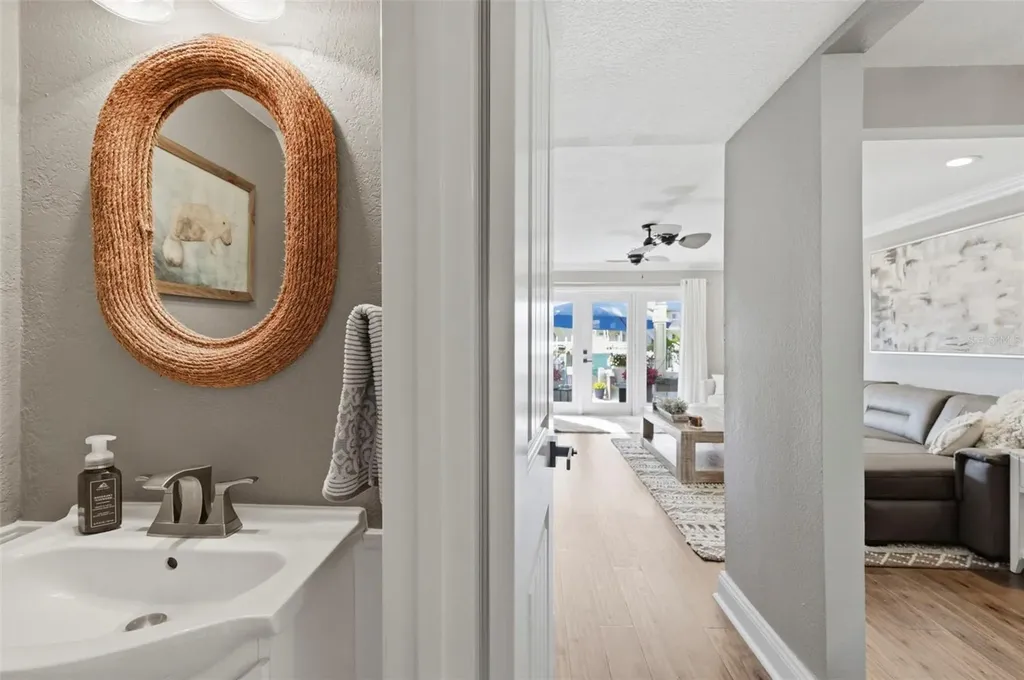 4751 Coquina Key Drive SE St Petersburg FL 33705