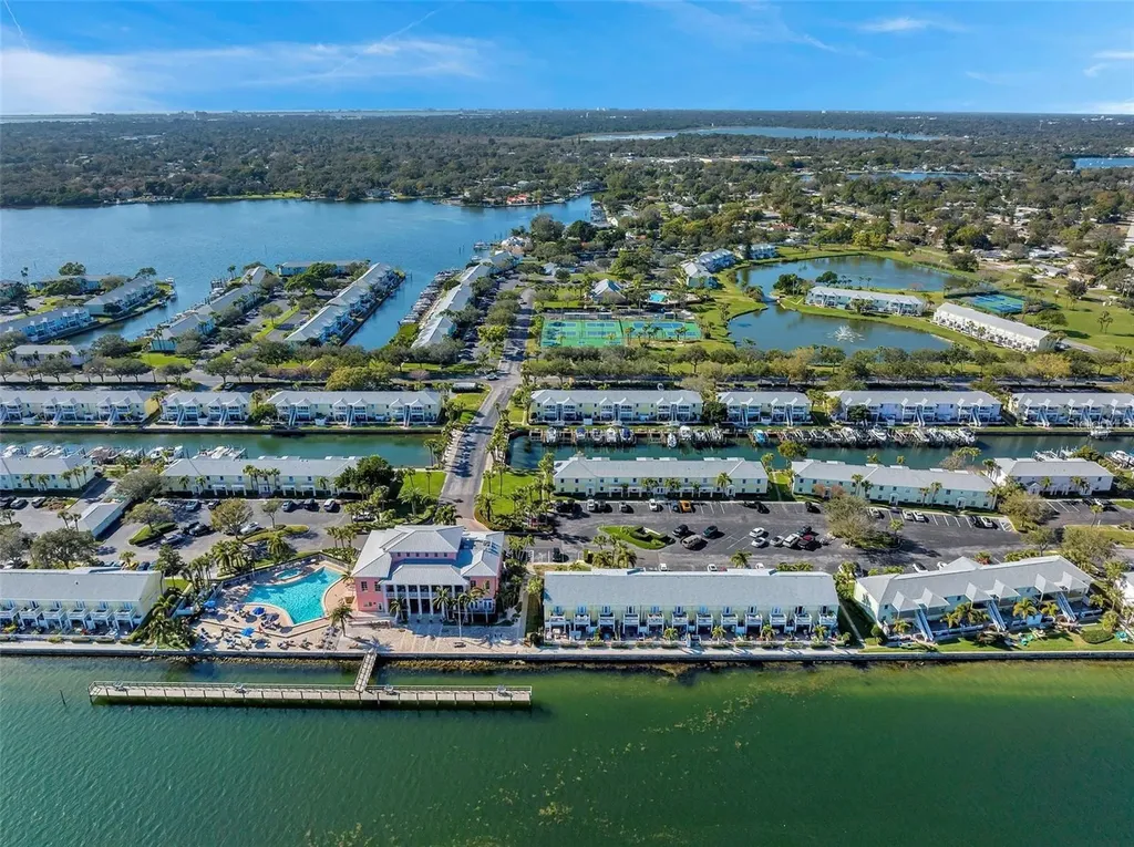 4751 Coquina Key Drive SE St Petersburg FL 33705