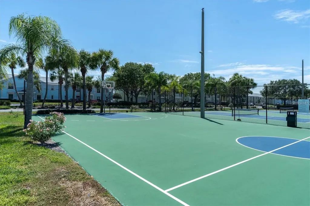 4751 Coquina Key Drive SE St Petersburg FL 33705