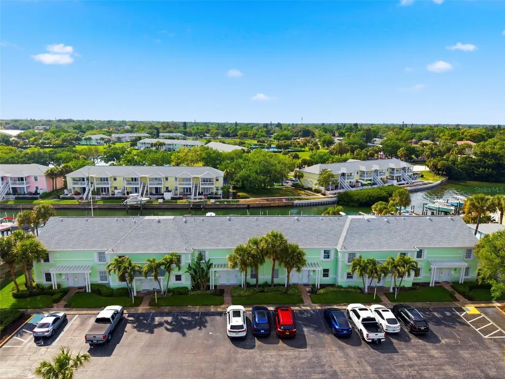 4751 Coquina Key Drive SE St Petersburg FL 33705