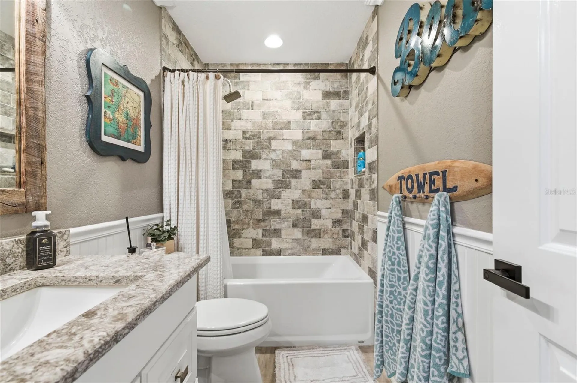4751 Coquina Key Drive SE St Petersburg FL 33705