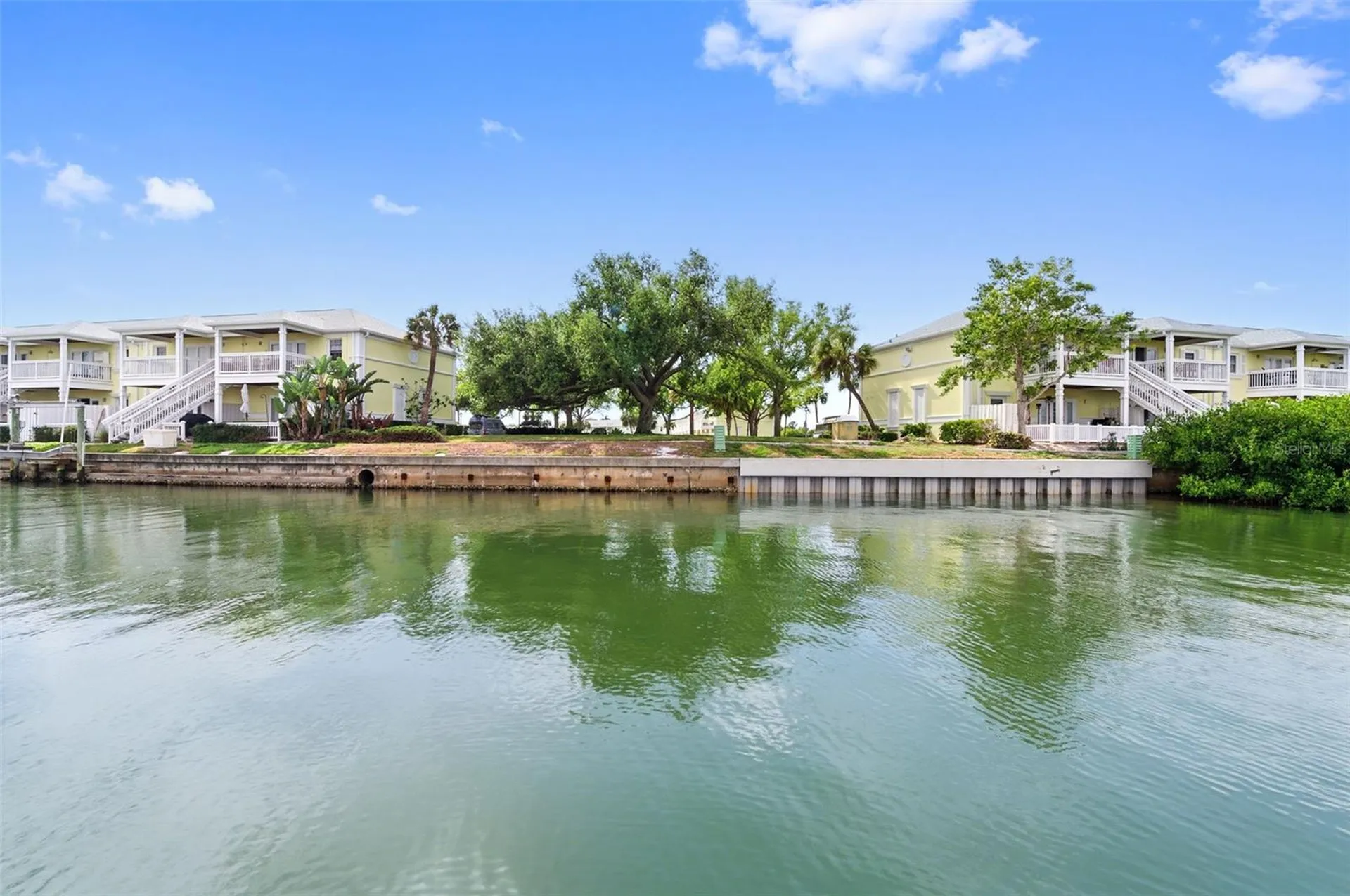 4751 Coquina Key Drive SE St Petersburg FL 33705