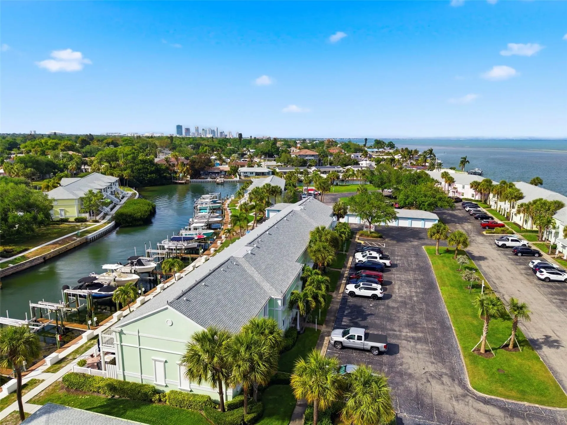 4751 Coquina Key Drive SE St Petersburg FL 33705