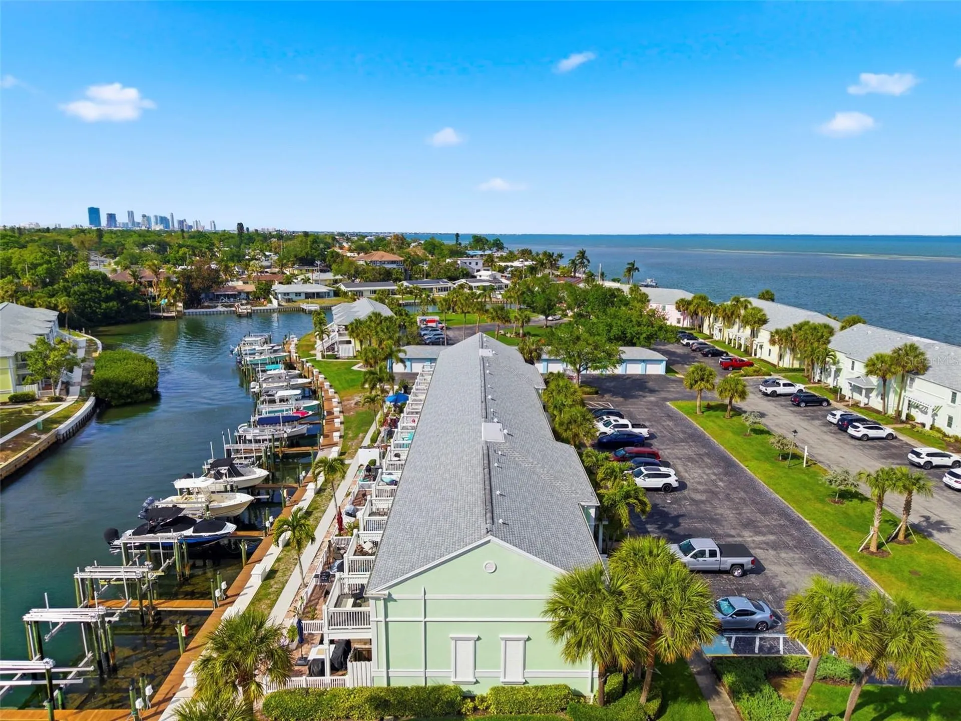 4751 Coquina Key Drive SE St Petersburg FL 33705