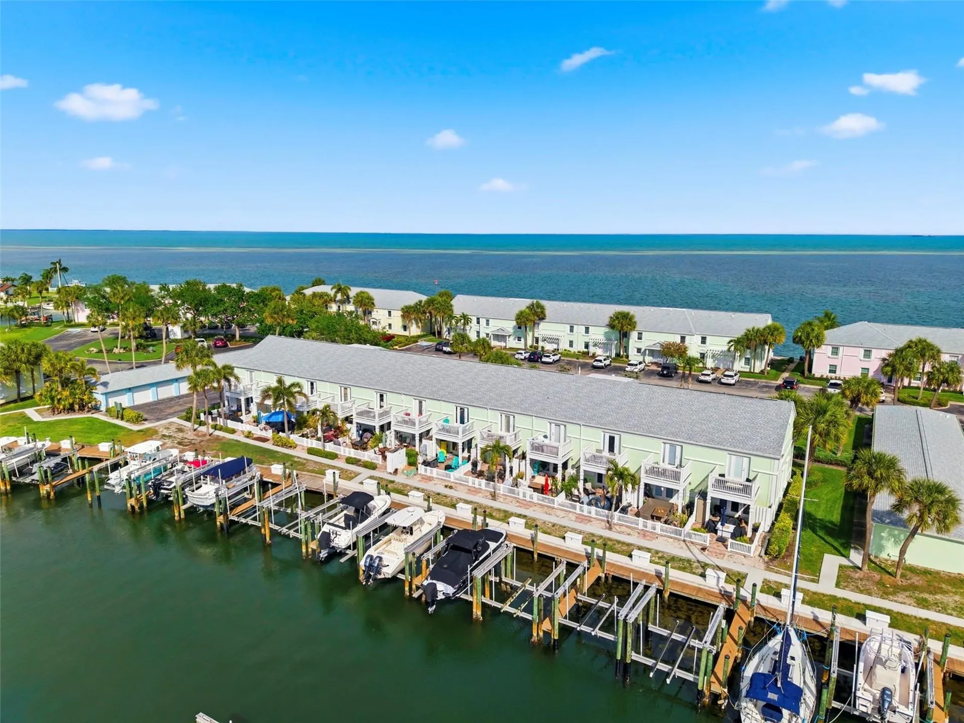 4751 Coquina Key Drive SE St Petersburg FL 33705