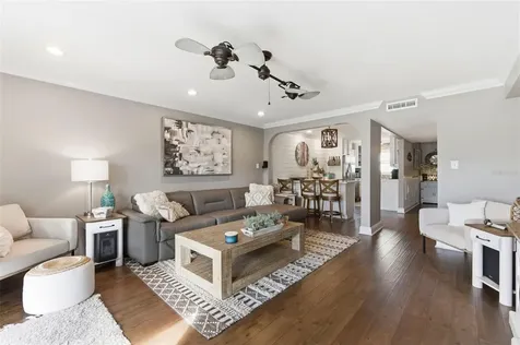 4751 Coquina Key Drive SE St Petersburg FL 33705