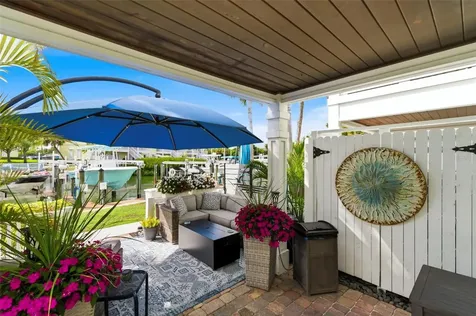 4751 Coquina Key Drive SE St Petersburg FL 33705