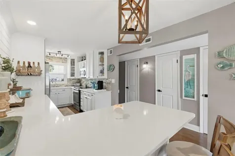 4751 Coquina Key Drive SE St Petersburg FL 33705