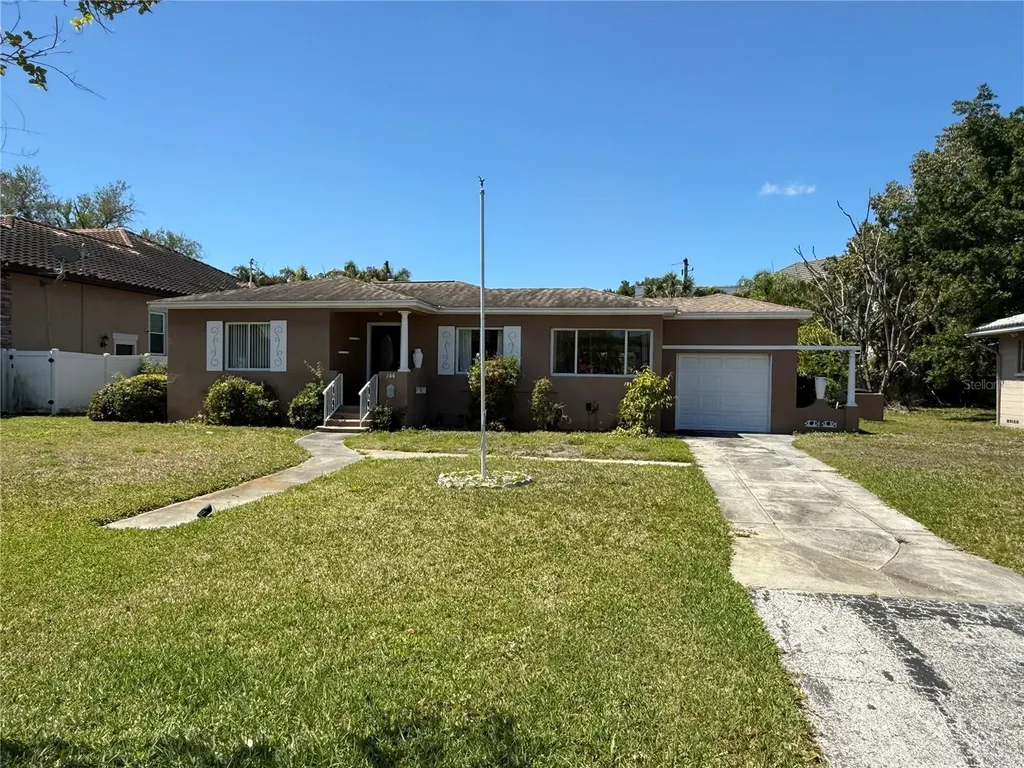 144 Almedo Way NE St Petersburg FL 33704