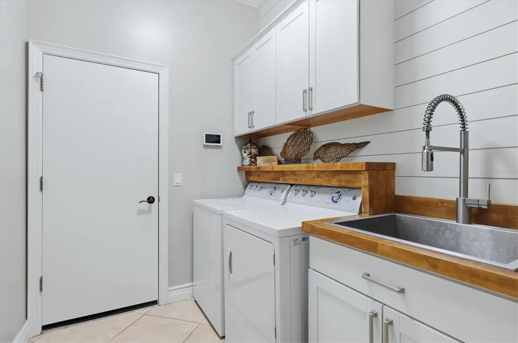 8786 Merion Avenue Sarasota FL 34238