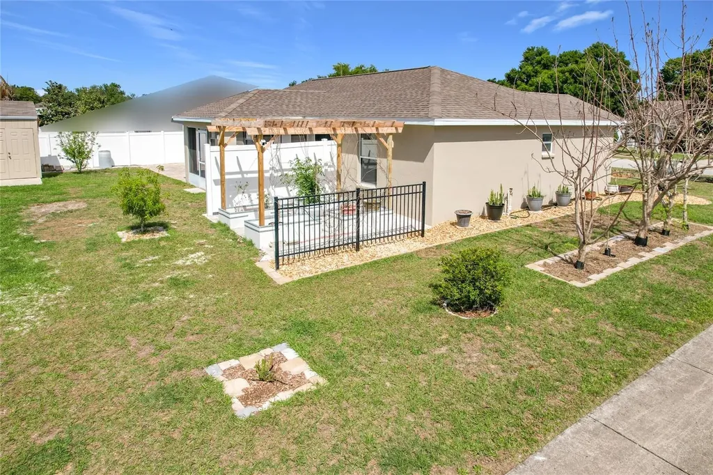 2249 Country Manor Street Bartow FL 33830