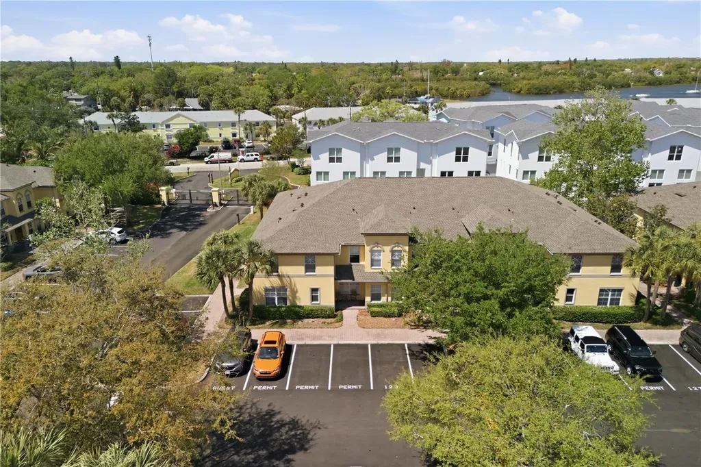 3871 Mariner Drive St Petersburg FL 33705