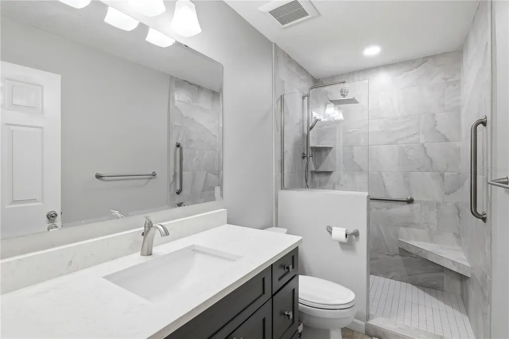 3871 Mariner Drive St Petersburg FL 33705