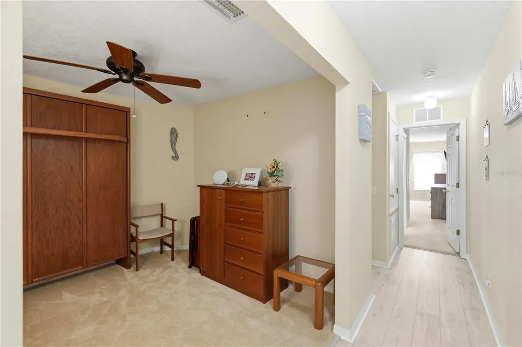 3871 Mariner Drive St Petersburg FL 33705
