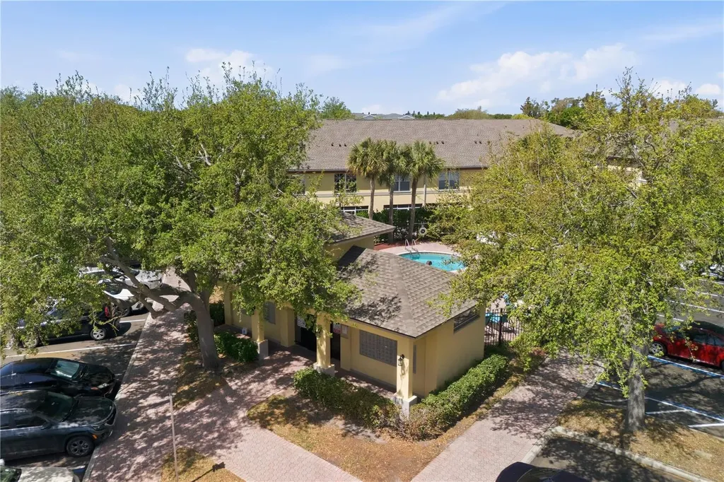 3871 Mariner Drive St Petersburg FL 33705