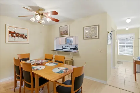 3871 Mariner Drive St Petersburg FL 33705