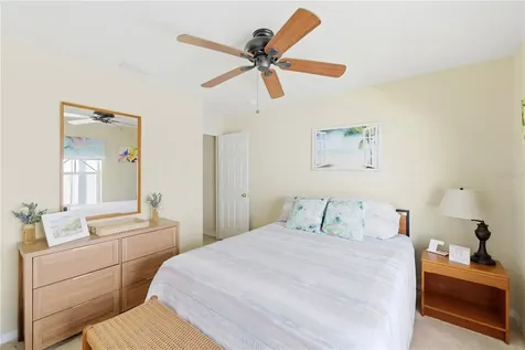 3871 Mariner Drive St Petersburg FL 33705