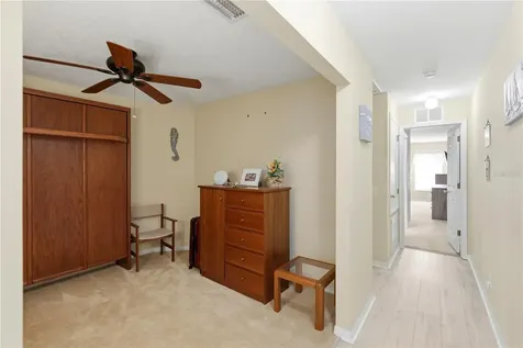 3871 Mariner Drive St Petersburg FL 33705