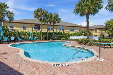 3871 Mariner Drive St Petersburg FL 33705